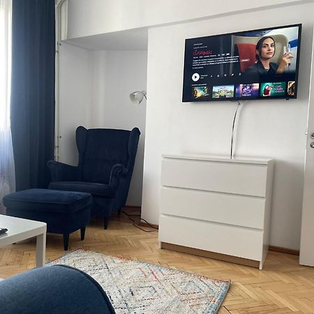 Emm Apartament - 100M Parc Si Metrou Tinererului Bukurešť Exteriér fotografie