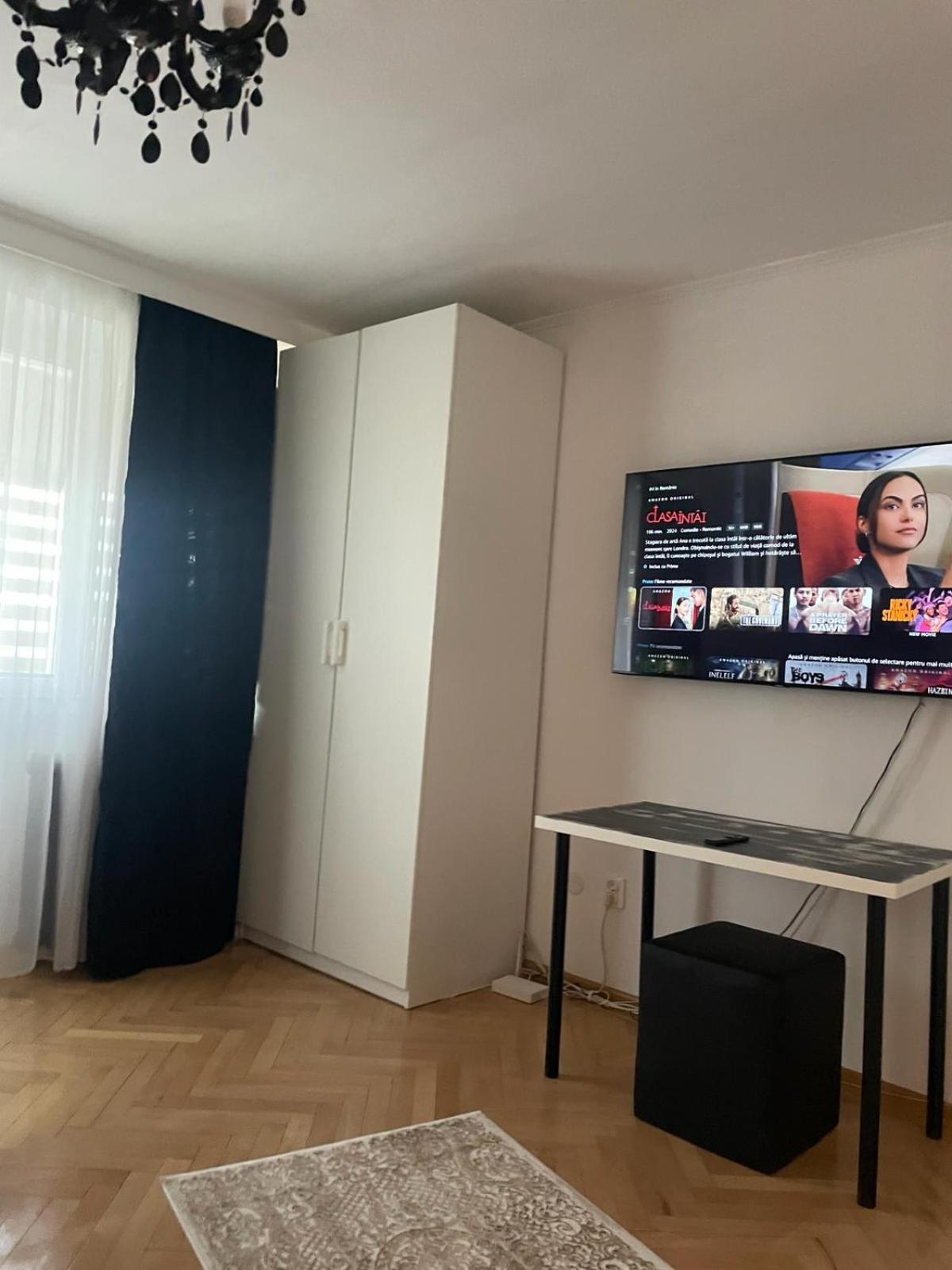 Emm Apartament - 100M Parc Si Metrou Tinererului Bukurešť Exteriér fotografie