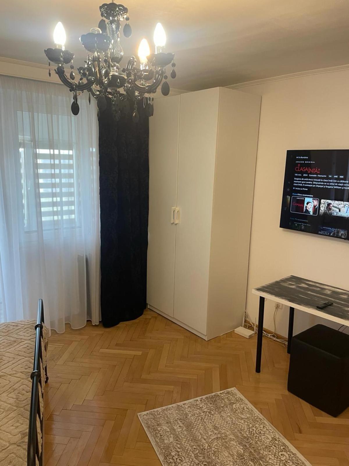 Emm Apartament - 100M Parc Si Metrou Tinererului Bukurešť Exteriér fotografie