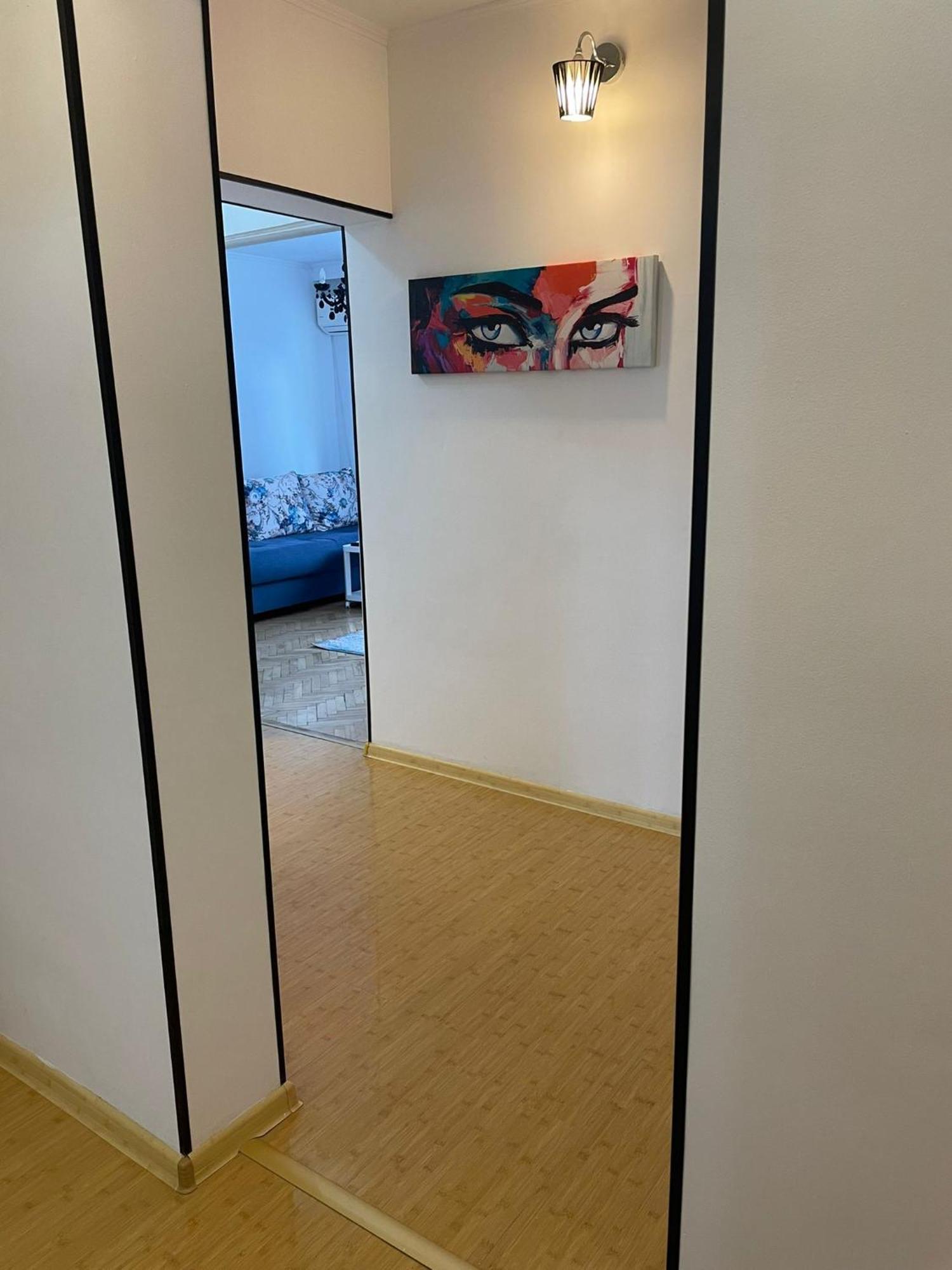 Emm Apartament - 100M Parc Si Metrou Tinererului Bukurešť Exteriér fotografie